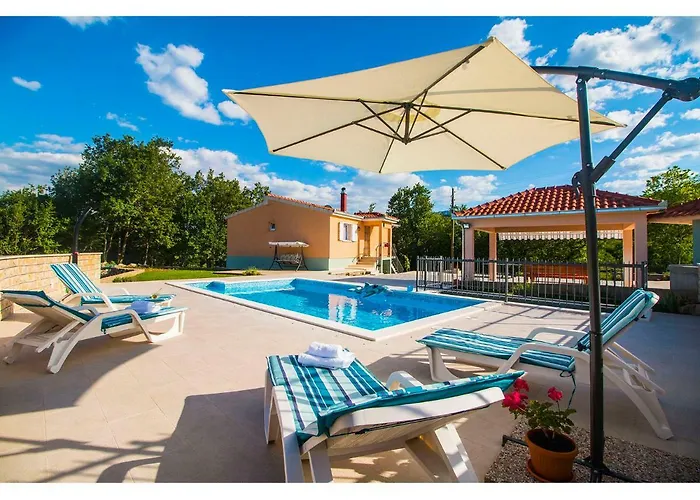 Charming Katja With Private Pool And Ac In Rooms, Near Split فيلة