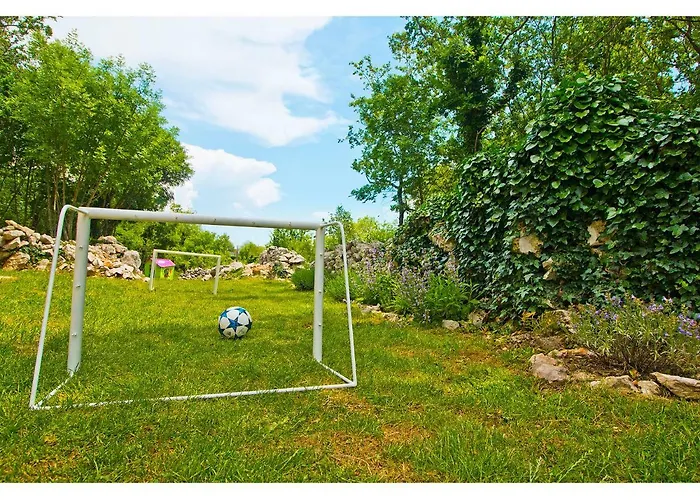 Charming Katja With Private Pool And Ac In Rooms, Near Split *
