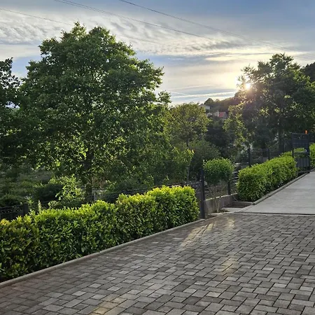 Βίλα Charming Katja With Private Pool And Ac In Rooms, Near Split
