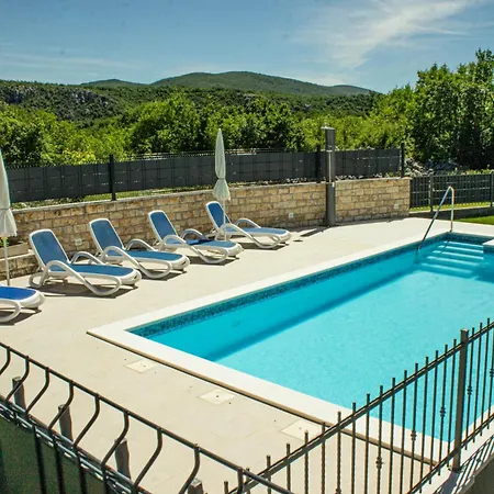 Charming Katja With Private Pool And Ac In Rooms, Near Split *