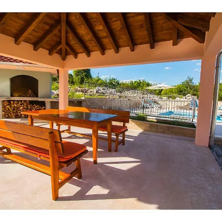 Charming Katja With Private Pool And Ac In Rooms, Near Split Omiš