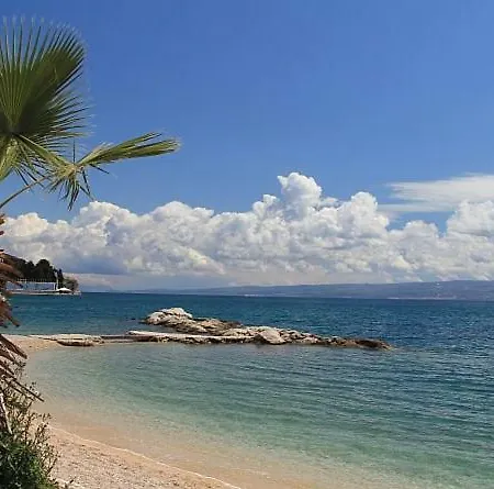 Charming Katja With Private Pool And Ac In Rooms, Near Split أوميس